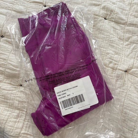 NWT Free People x Hatch never better leggings berry - Picture 4 of 8